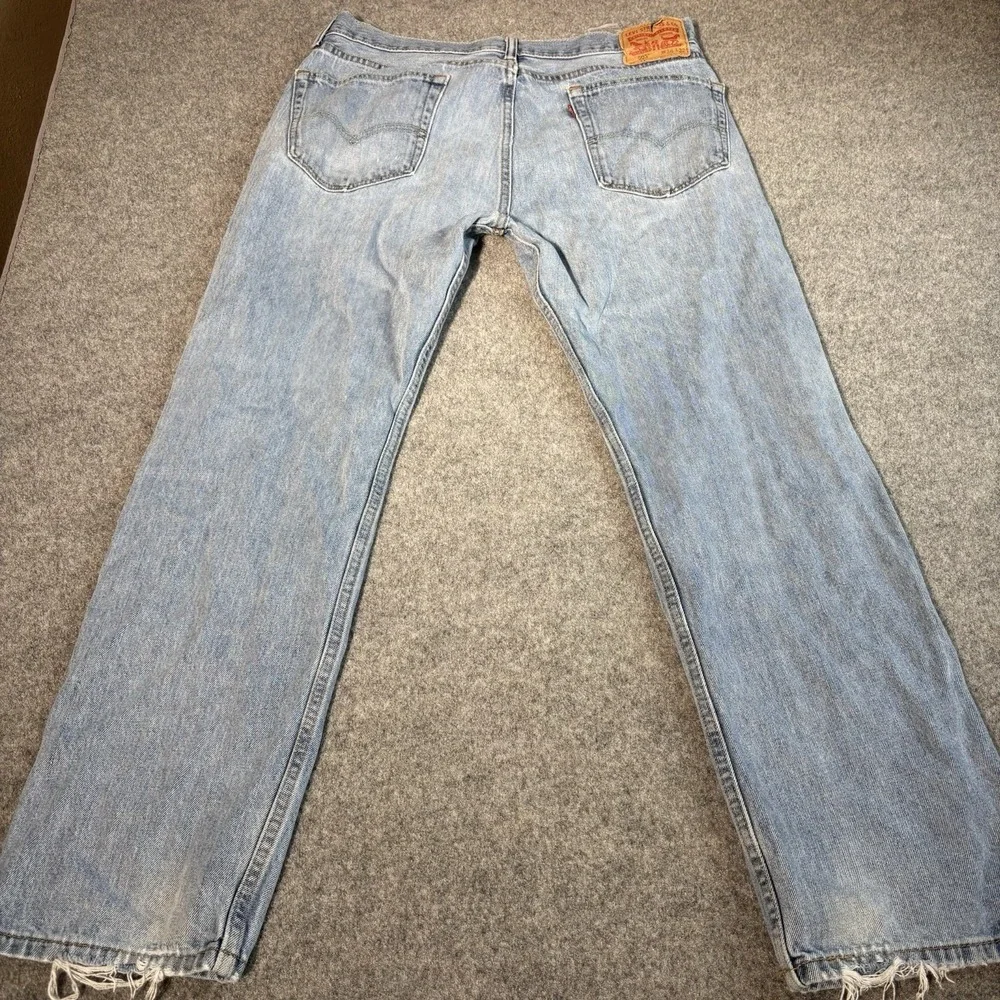Levi's 505 Jeans Mens‎ 36x32 Straight Leg Light Wash Distressed Faded Blue Denim